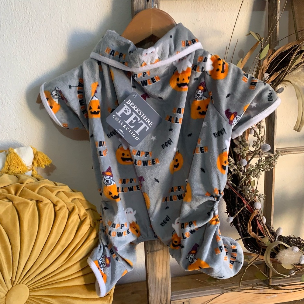 Halloween pet pijama new with tags
